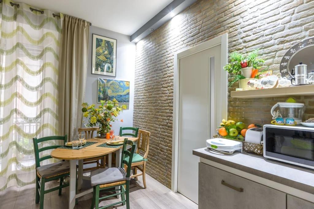 Casabarina Live In The Center Of Apartment